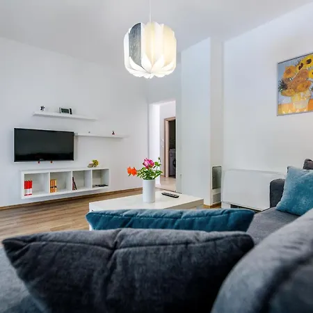 Andelka * Ζαντάρ