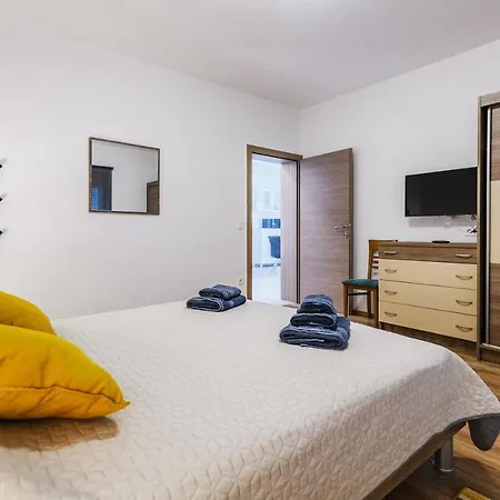 Andelka Apartment *